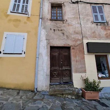 Apartment Meuble De Tourisme 2 Etoiles Au Coeur De *